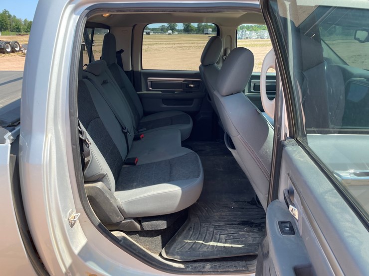 2013-dodge-1500-image-94