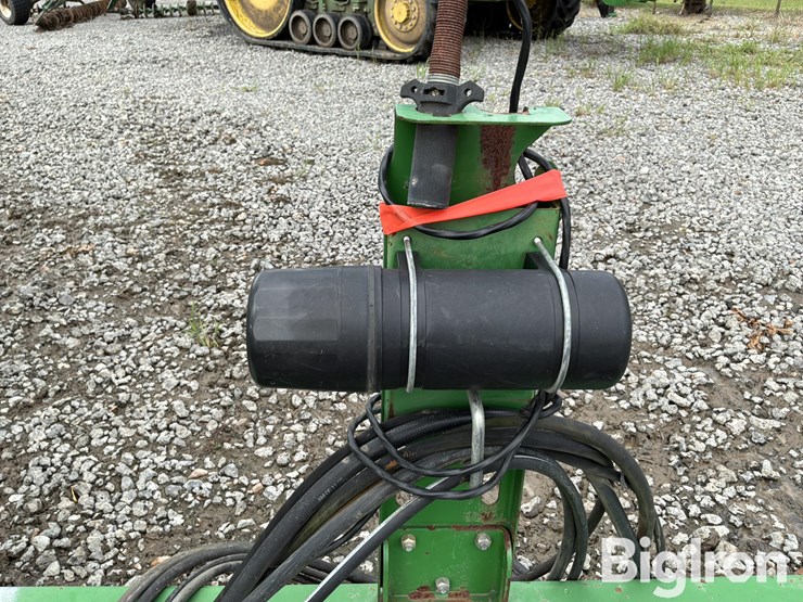 john-deere-2623-image-17