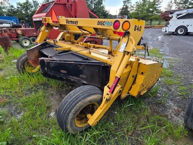2003-vermeer-mc840-image-4