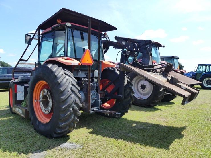 kubota-m108s-image-4