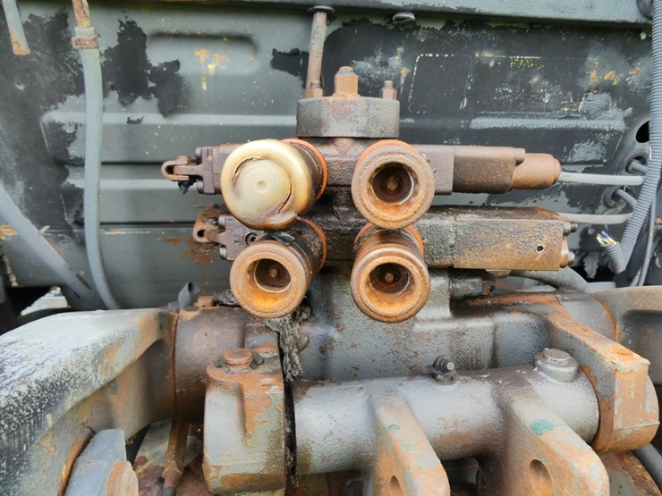 kubota-m8540f-image-7