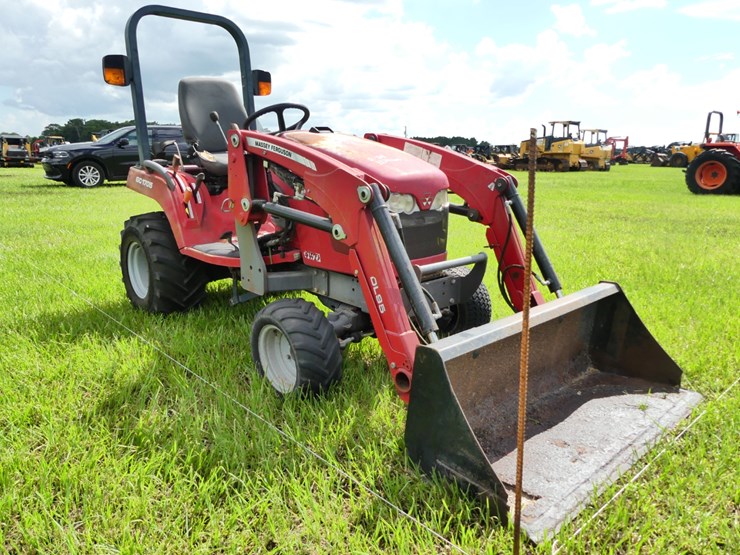 massey-ferguson-gc1705-image-2