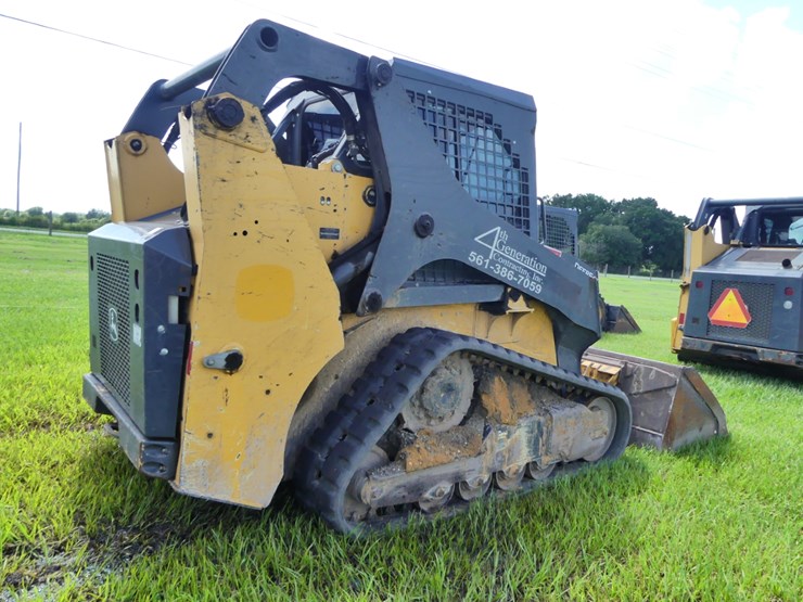 deere-317g-image-3