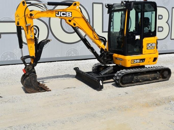 2024-jcb-35z-1-image-1