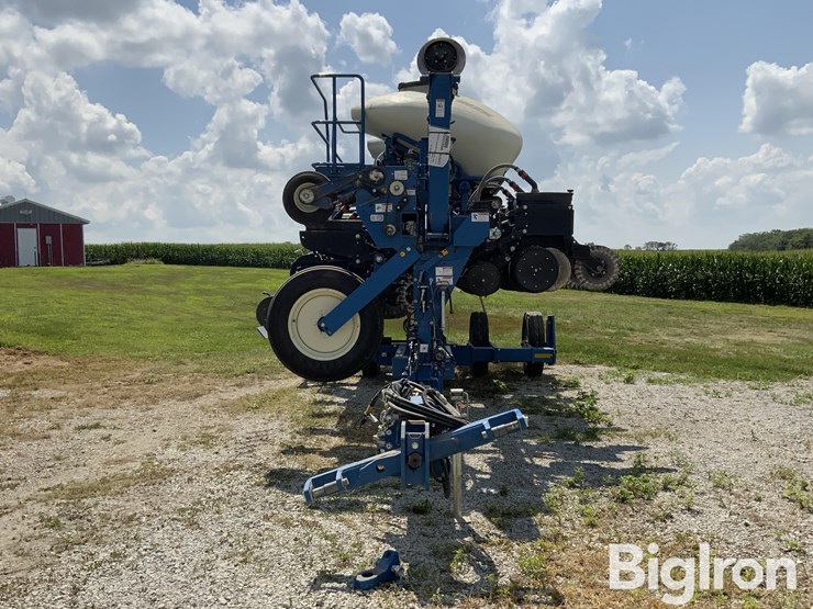 2020-kinze-3600-image-2
