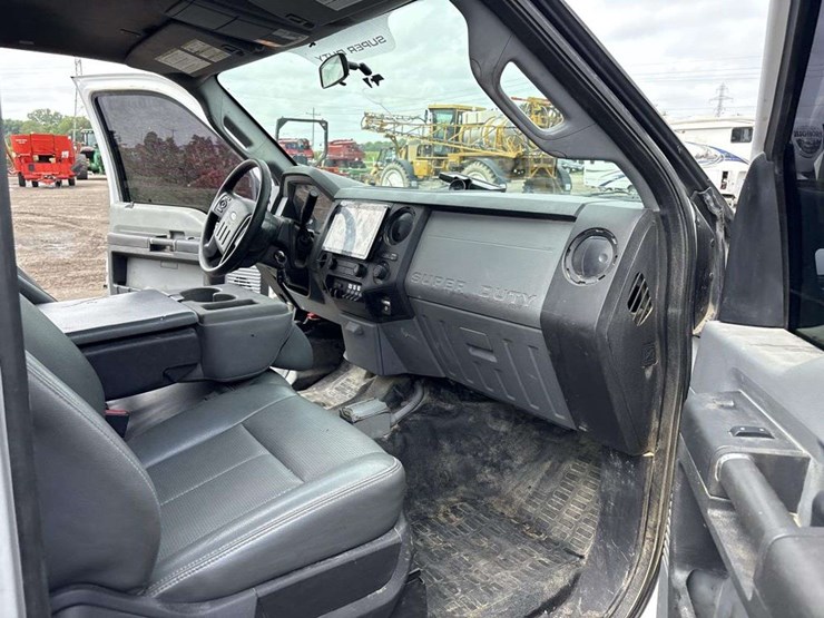 2015-ford-f350-image-18