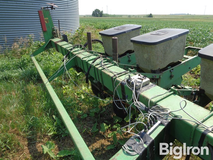 john-deere-7000-image-15