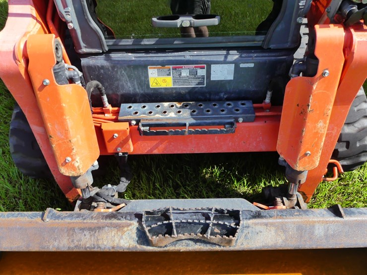 2023-kubota-svl97-2-image-12
