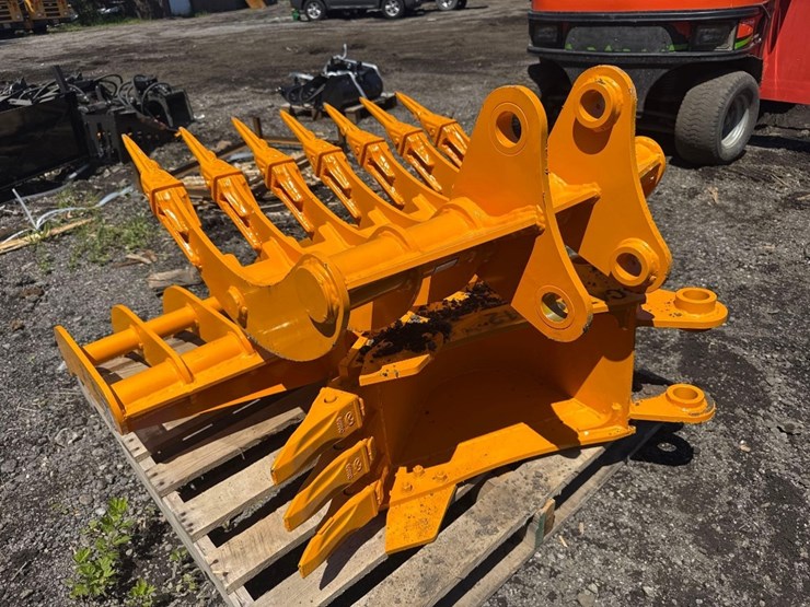 caterpillar-305-image-5