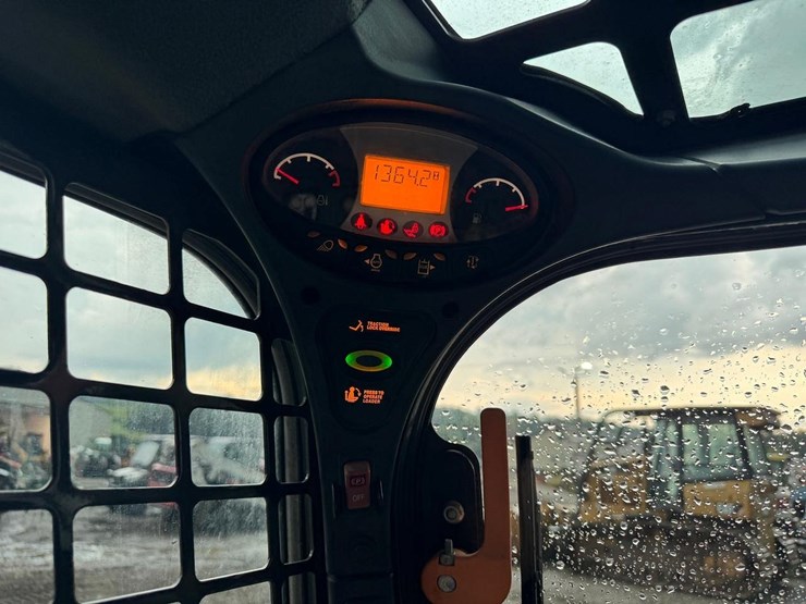 2017-bobcat-s550-image-18