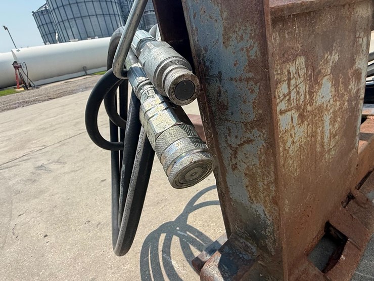 amh-tj12un-trk-tree/post-puller-image-10