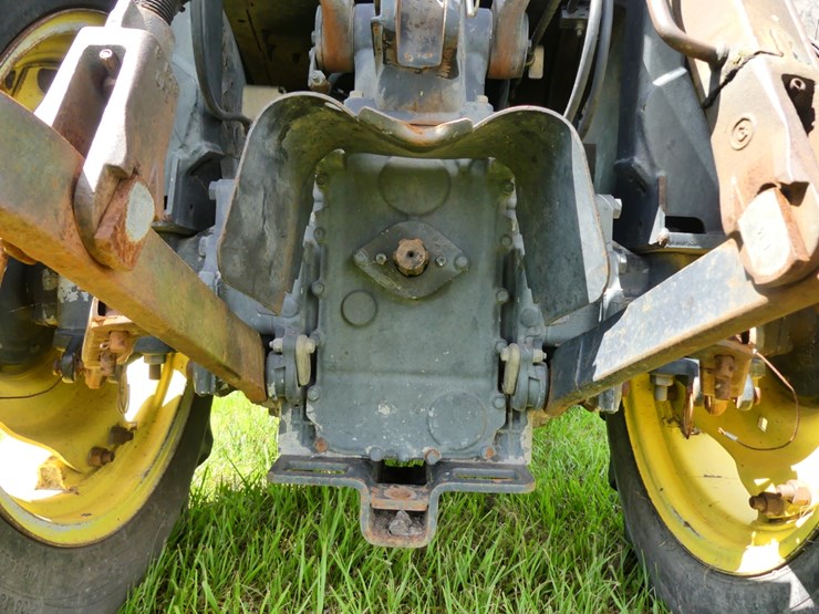 john-deere-3520-image-7