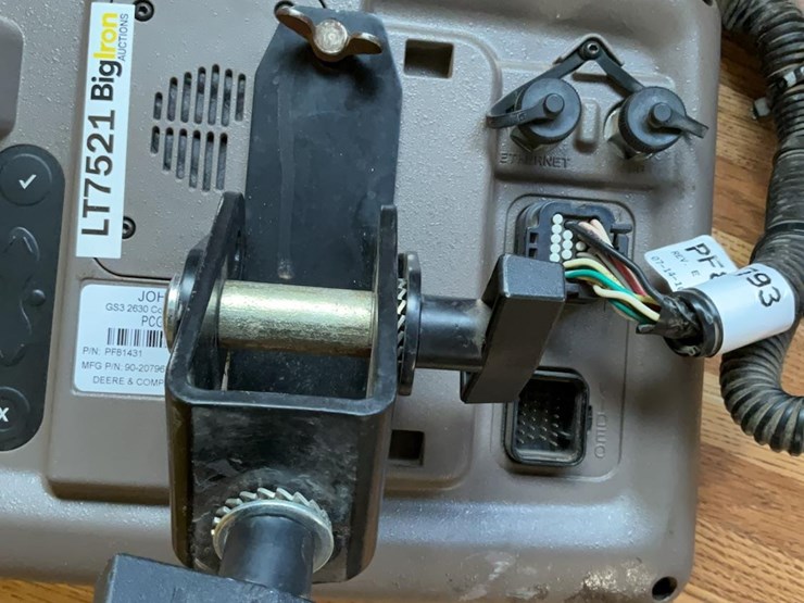 john-deere-2630-image-13