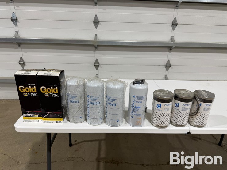 peterbilt-caterpillar-motor-filters-image-2