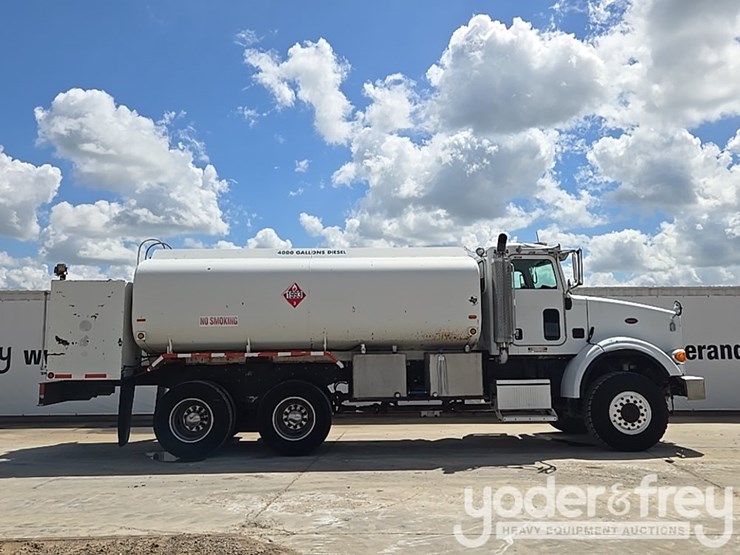 2005-peterbilt-357-image-6