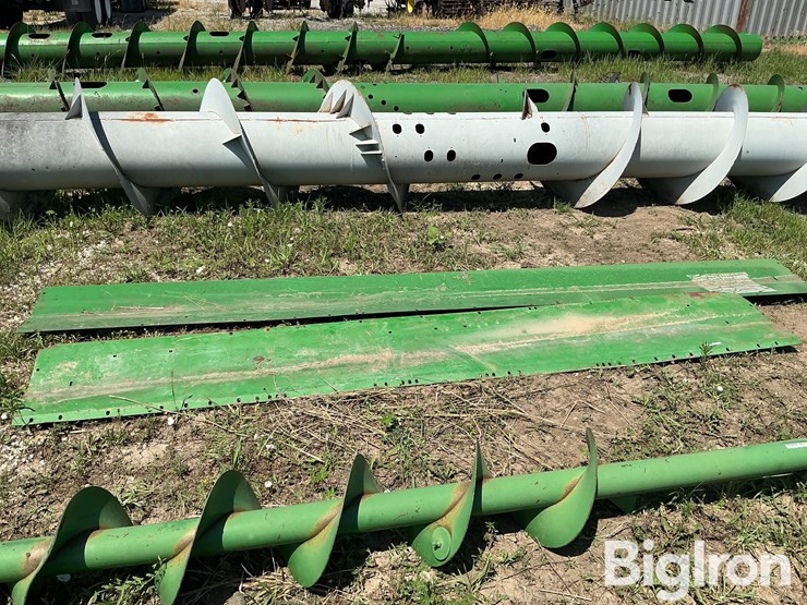 john-deere-corn-head-floor-pans-image-2