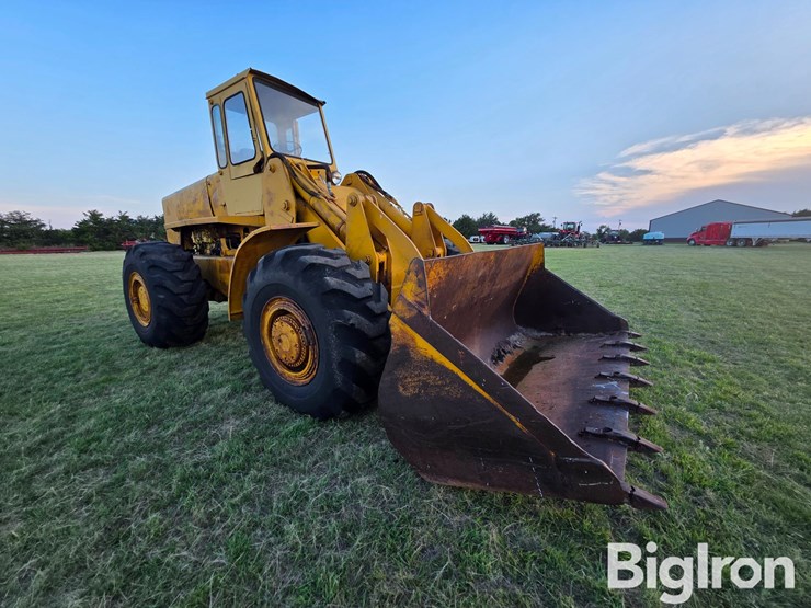 allis-chalmers-745-image-3
