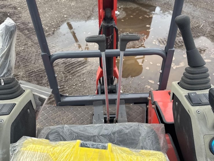 new-cfg-industrial-co-diesel-mini-excavator-model-qk20k-c-image-9