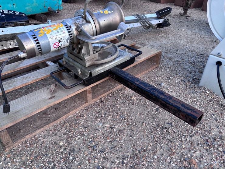 #3530-•-electric-capstand-hoist-image-3
