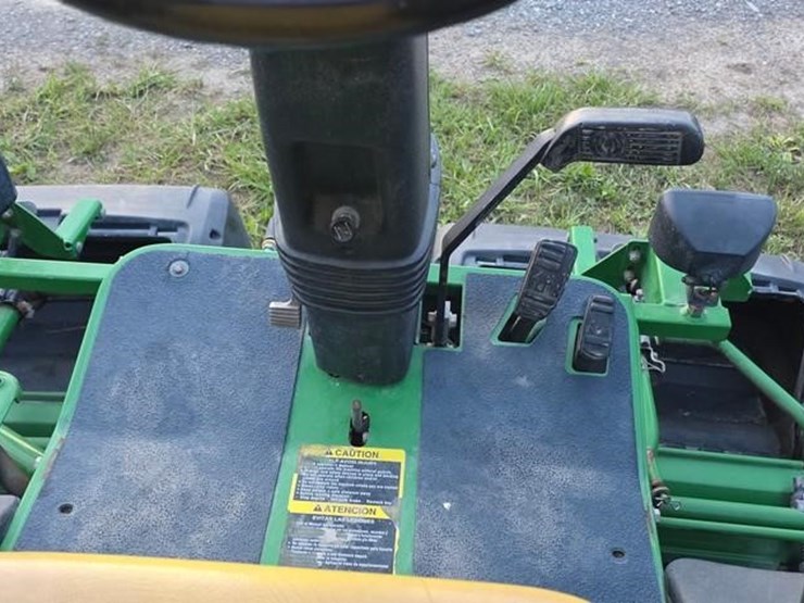 2009-john-deere-2500b-image-29
