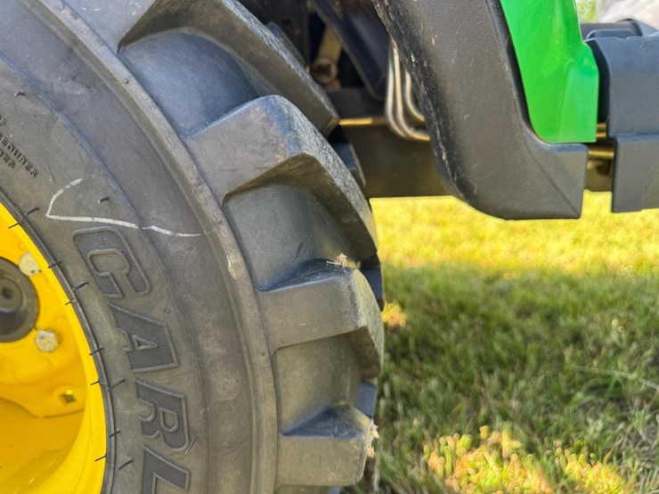 2014-john-deere-1023e-image-23