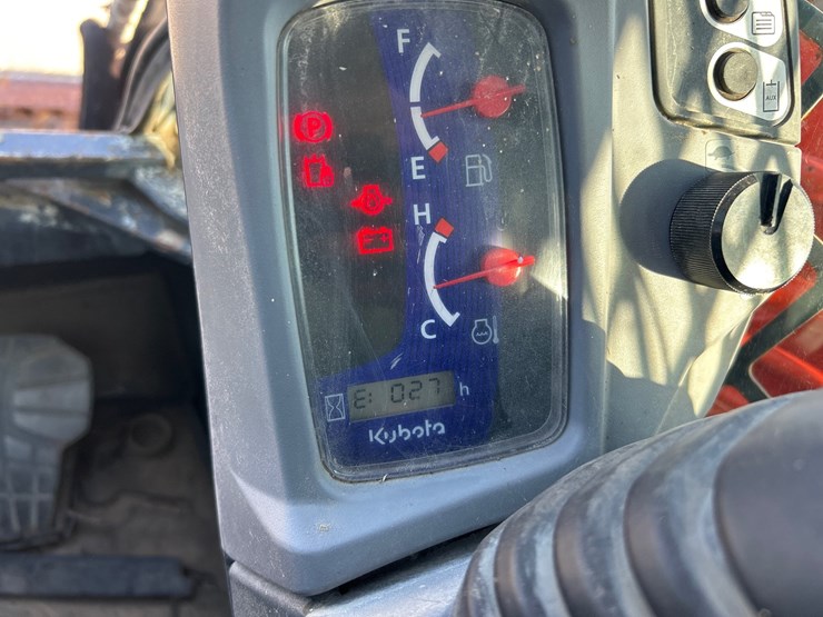 2019-kubota-svl95-2s-image-18