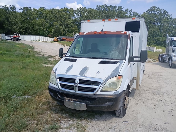 2008-dodge-sprinter-3500-image-16