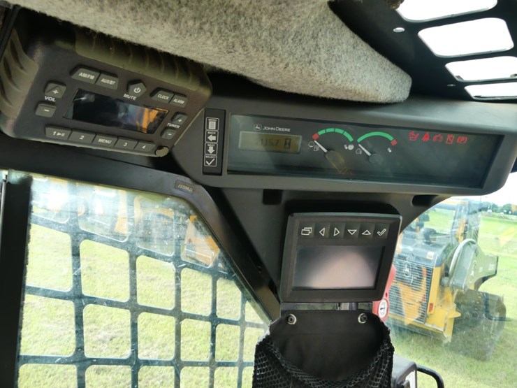 deere-325g-image-18