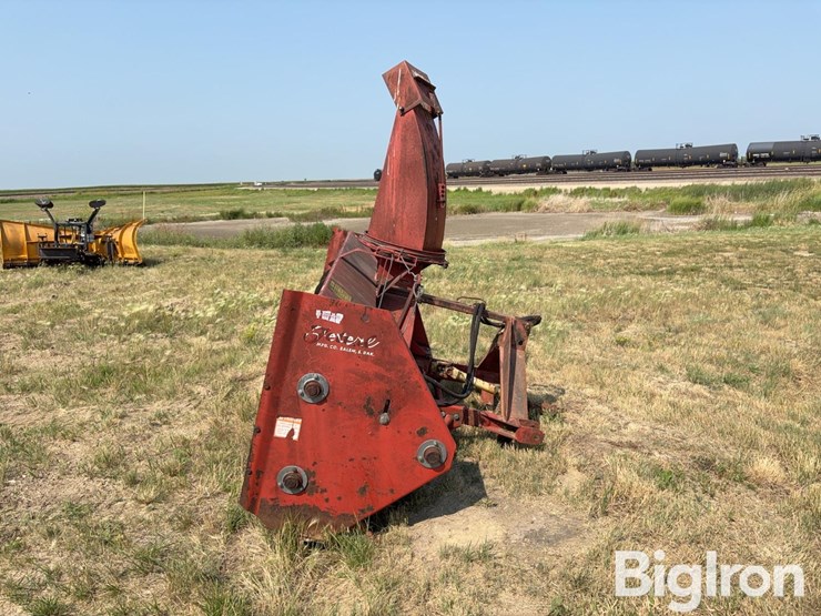 feterl-8’-3-pt-snowblower-image-8