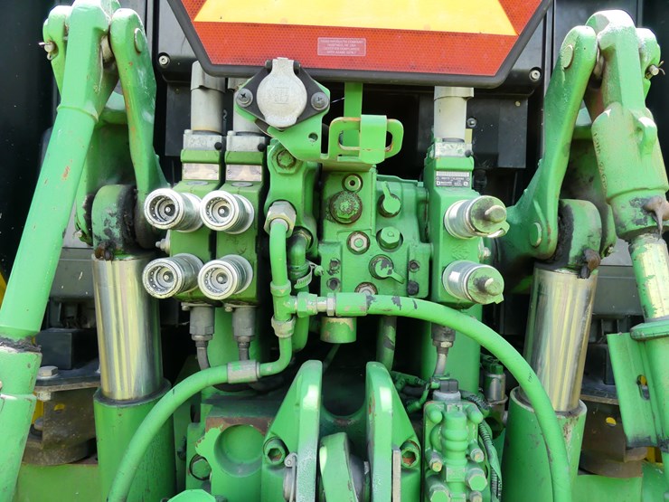 john-deere-6125m-image-7