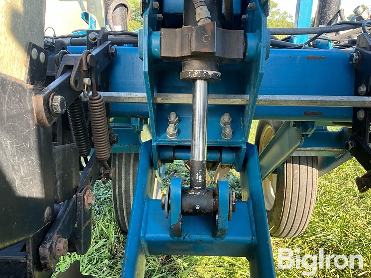 1993-kinze-2200-image-16