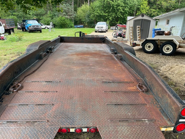 #415-•-2006-butler-tandem-axle-tilt-deck-trailer-(has-wi-title)-(sun-prairie,-wi)-image-9