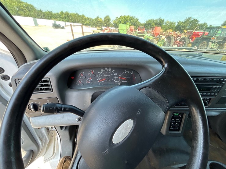 2007-ford-f650-image-17