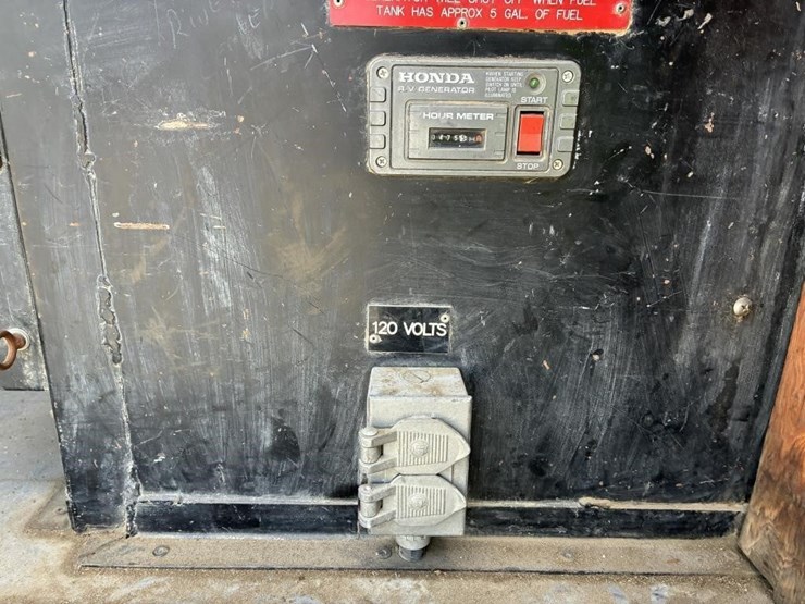 2001-workhorse-p42-image-15