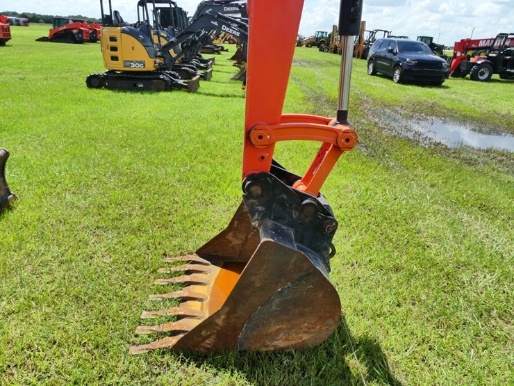 kubota-kx080-4-image-9
