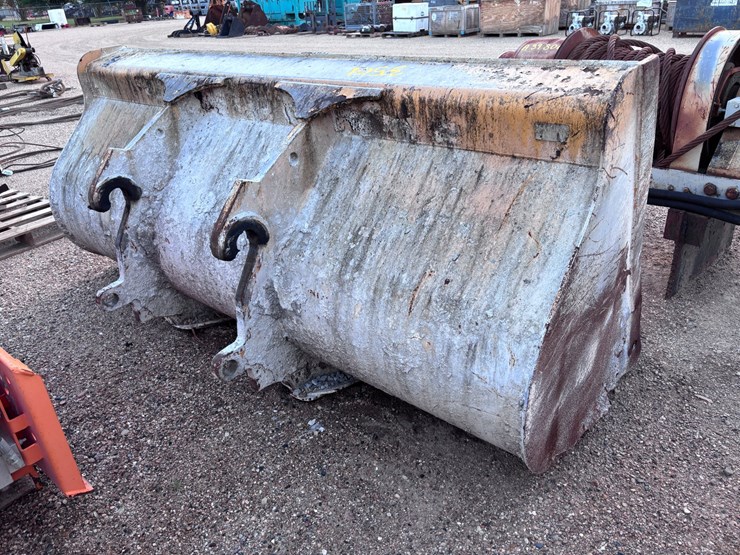 #3501-•-103in-wide-loader-bucket-image-3