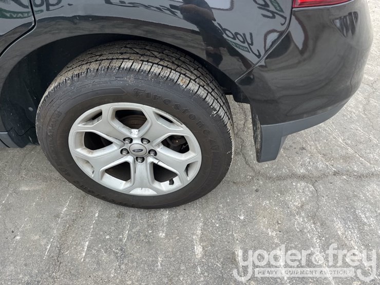 2013-ford-edge-image-11