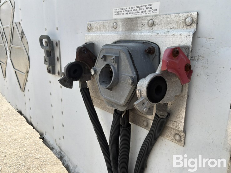 2006-utility-van-image-13
