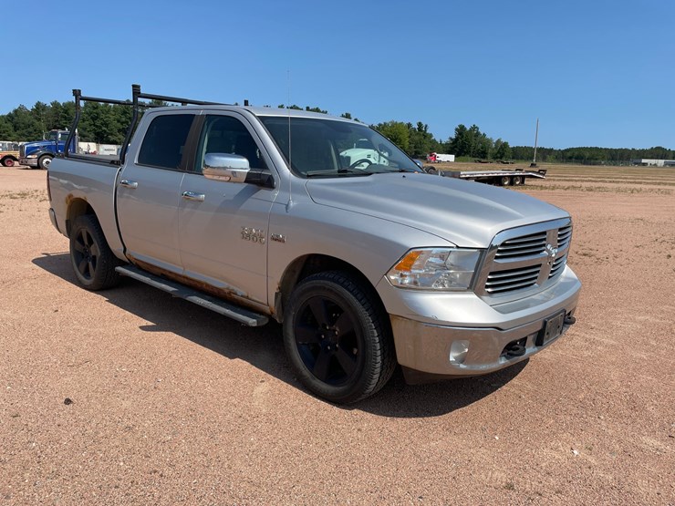 2013-dodge-1500-image-8