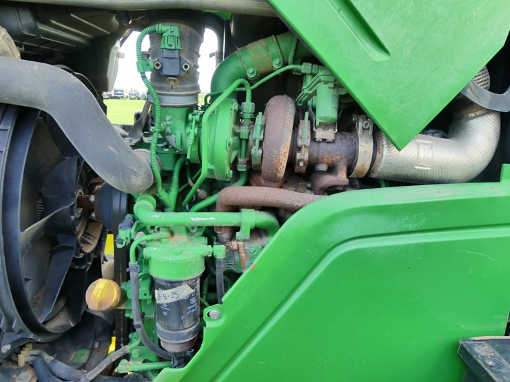 2019-john-deere-6120m-image-10