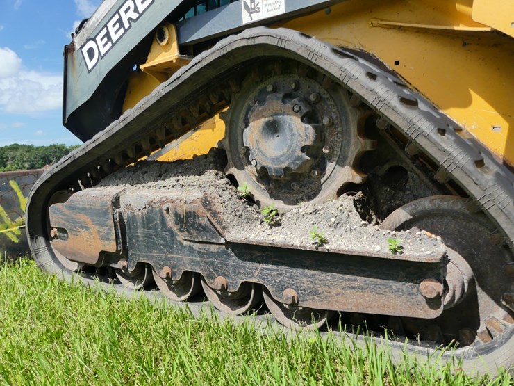 deere-317g-image-5