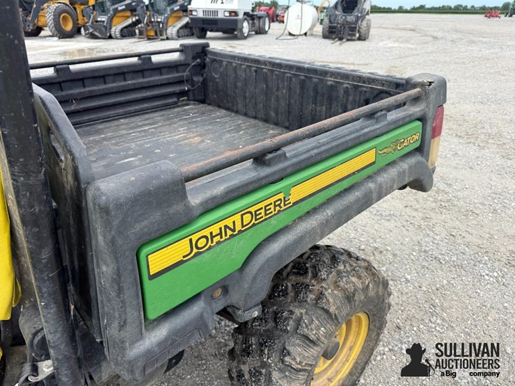 john-deere-825-image-15