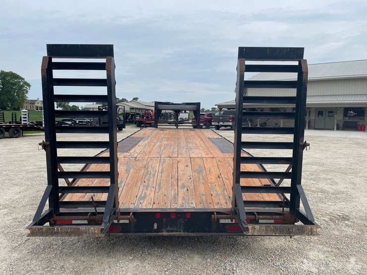 #403-•-2015-quality-8.5-x-25'-flatbed-gooseneck-(has-in-title)-(helenville,-wi)-image-5