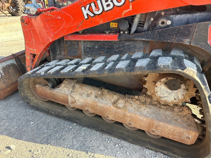 2019-kubota-svl95-2s-image-10