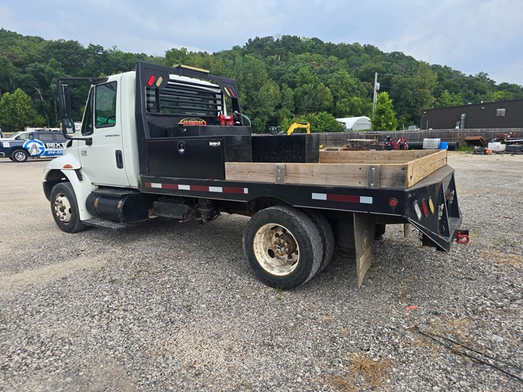 2006-international-durastar-4300-image-7