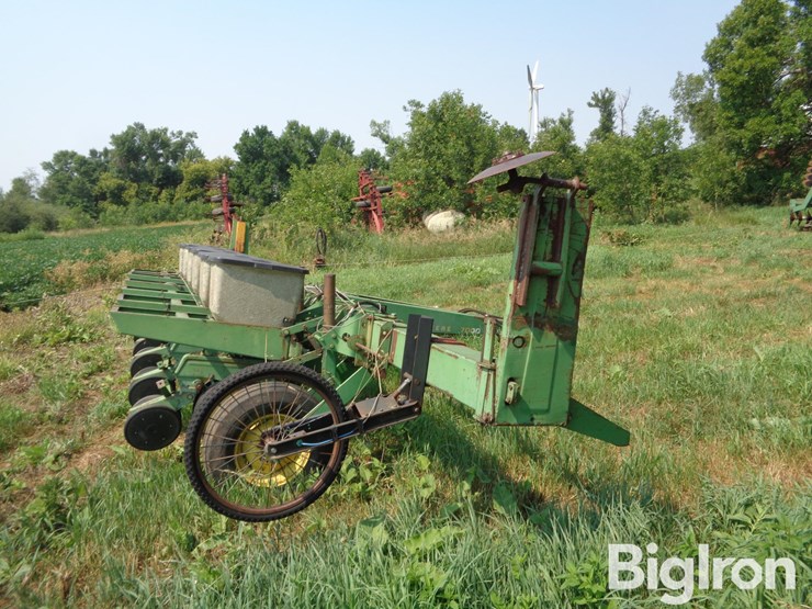 john-deere-7000-image-9