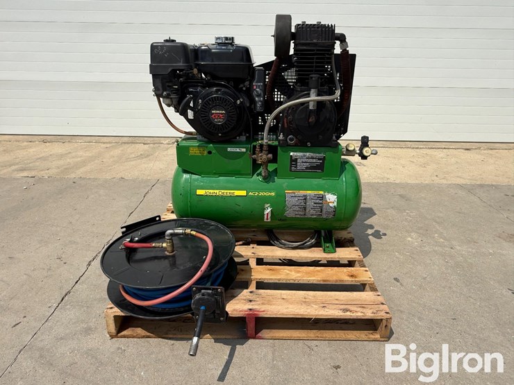 john-deere-am2-sh09-20j-portable-air-compressor-image-2