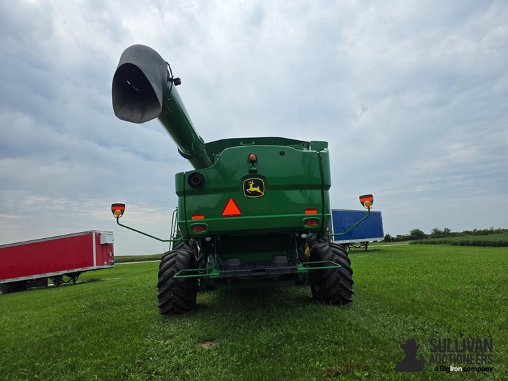 2015-john-deere-s680-image-6