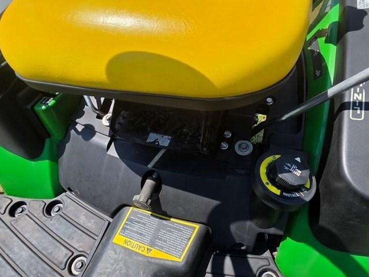 john-deere-1025r-image-32