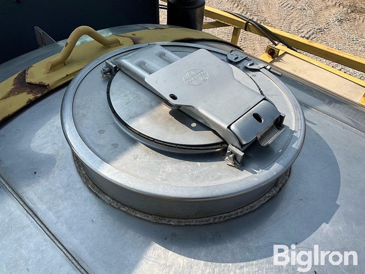 ag-chem-rogator-854-image-13